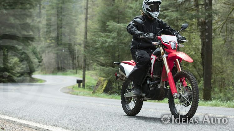 As Diferenças entre Motos de Rua e Motos de Trilha